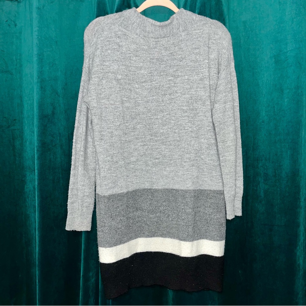 Sophie Rue Gray and Black Colorblock Sweater - Picture 3 of 5